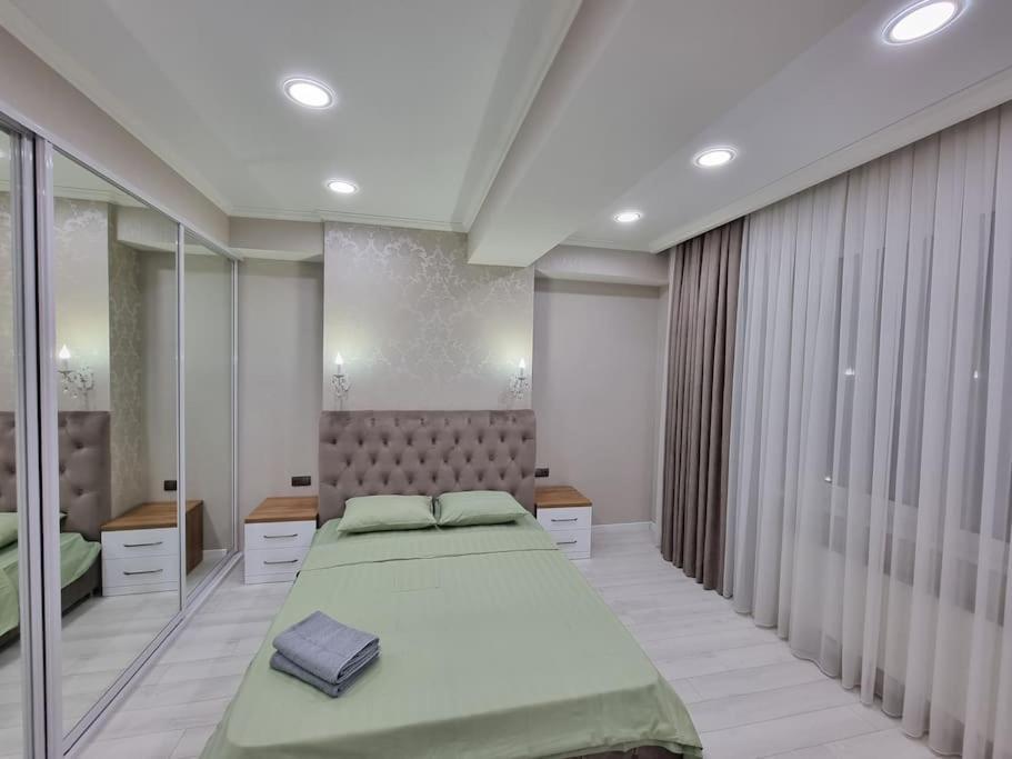 Grand Excelent New Ultra Central Apartments キシナウ エクステリア 写真
